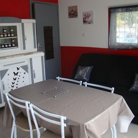Studio/Gite Les Papillons Lablachère Kültér fotó